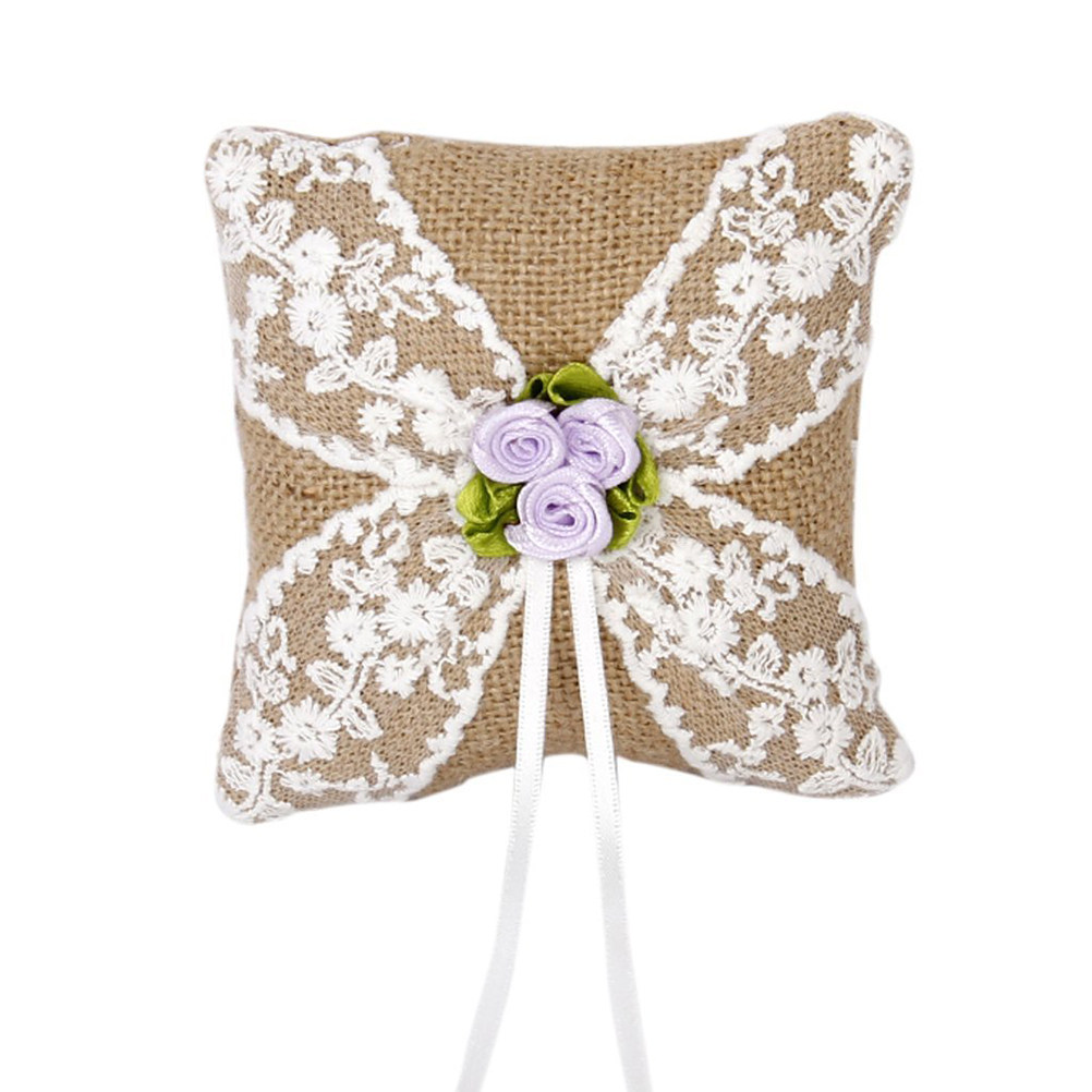 茶色の麻布製ウェディングリングピロー、レースと花柄のリボン、 - Ring Bearer Pillow のレビューと価格