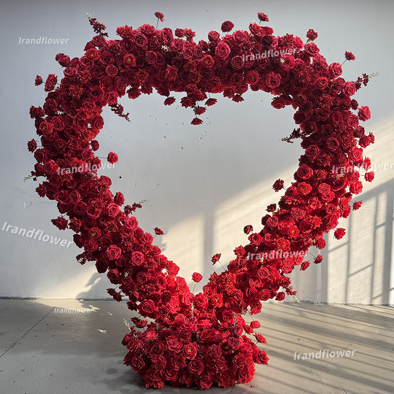 赤いハート型のアーチ状造花、卒業式、母の日、イースター、クリ - Wedding Arch Flower のレビューと価格